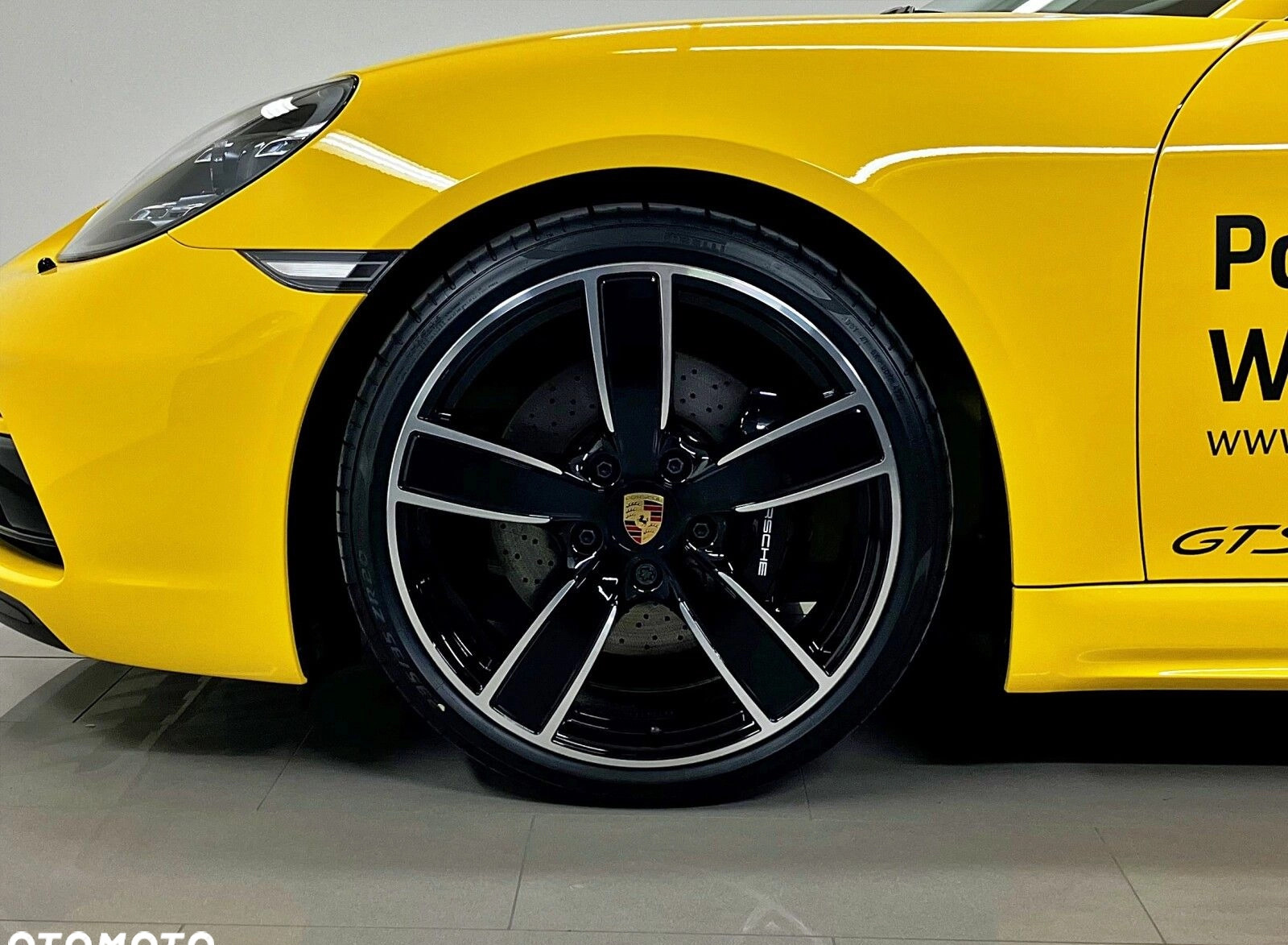 Porsche 718 Cayman cena 559000 przebieg: 2565, rok produkcji 2023 z Poniec małe 781